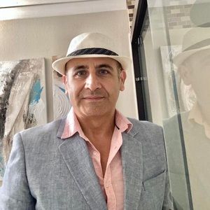 Meet your Posher, Fakhri